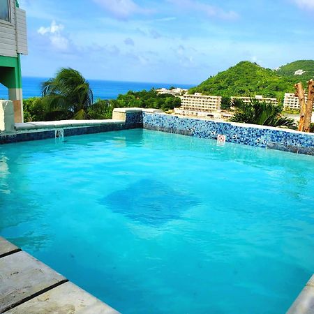 Beachfront Villa Gros Islet Bagian luar foto
