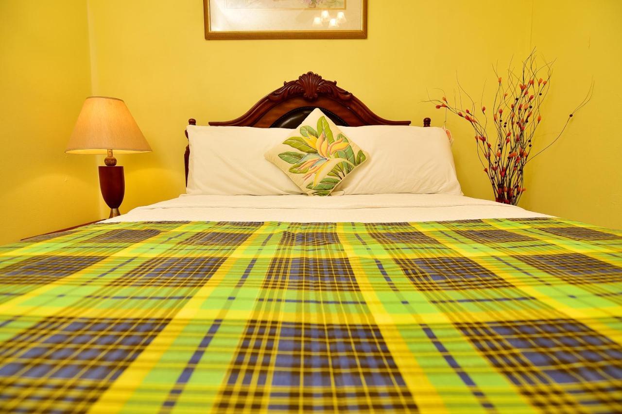 Beachfront Villa Gros Islet Bagian luar foto