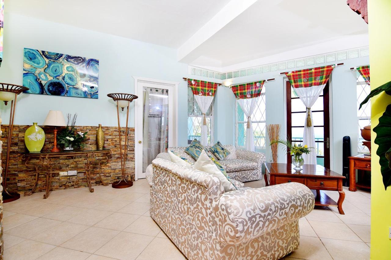 Beachfront Villa Gros Islet Bagian luar foto
