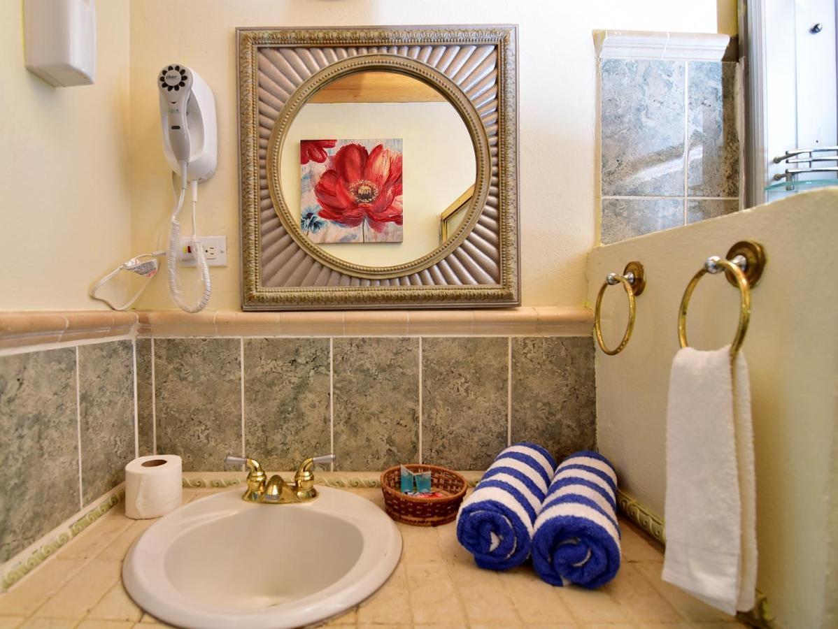 Beachfront Villa Gros Islet Bagian luar foto