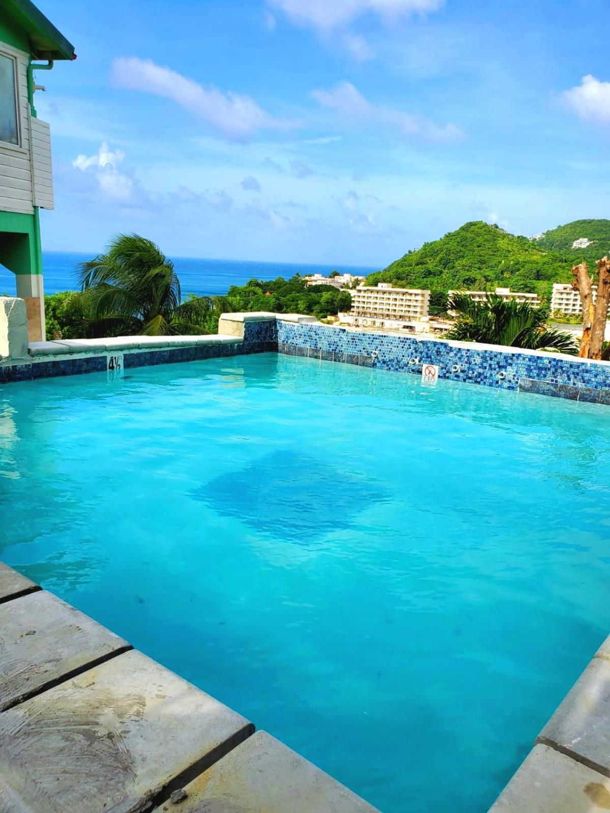 Beachfront Villa Gros Islet Bagian luar foto